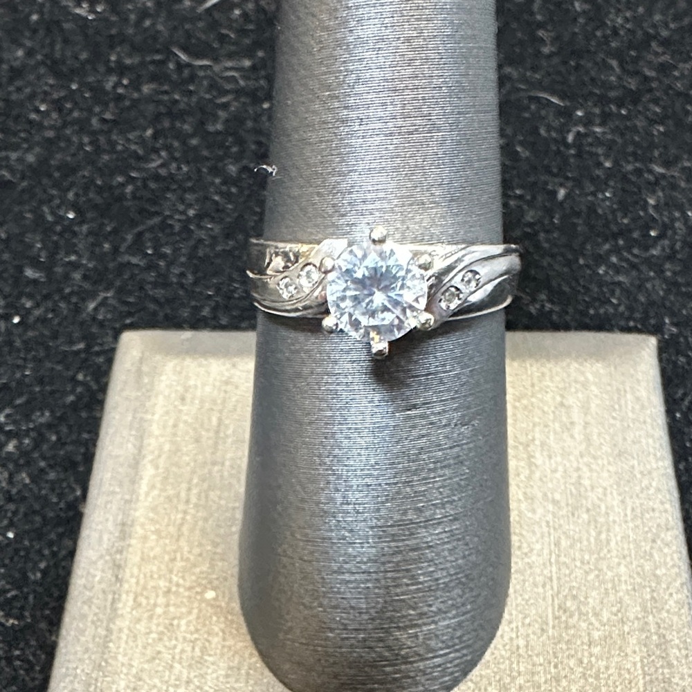 385504 - 14k WG with CZ